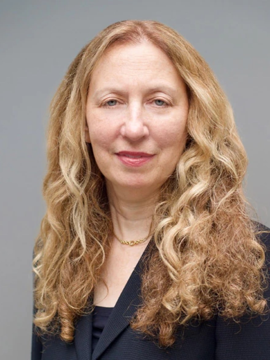 Lauren J. Elliot